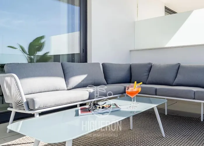 Higueronrentals Casa Flora * Malaga